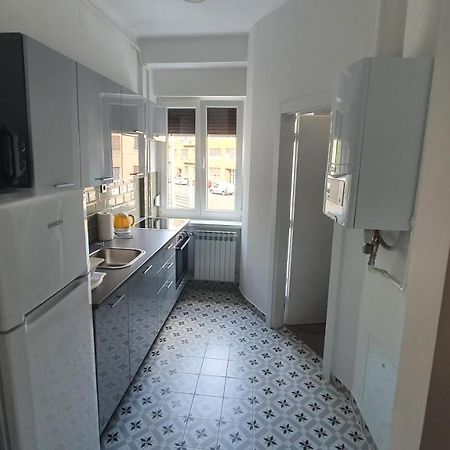City Center Apartment Emona Загреб Экстерьер фото